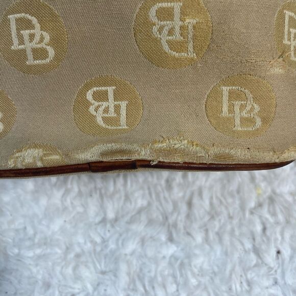 Dooney & Bourke canvas logo khaki bucket shoulder bag with leather brown trims - Picture 15 of 16